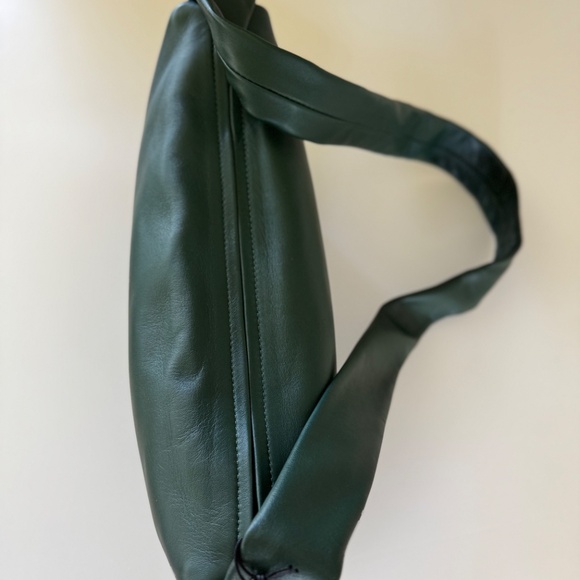 St Agni Soft Leather Crossbody Crescent - Green - Picture 8 of 11